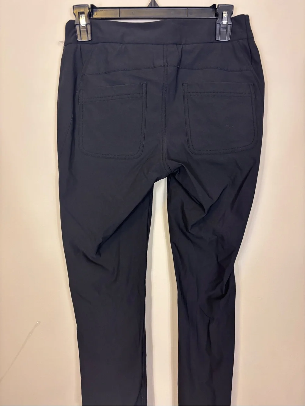 Athleta Black Zip-Detail Pockets and Bottom Performance Pants Women’s 4